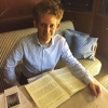 Dirigent Michael Falk bereitet den Cello-Orchester-Workshop innerhalb der 