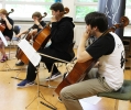 Mit Lukas beim EvangCellisten-Workshop in Dannenberg 2011 (Foto: Archiv)