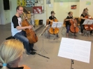 Mit Mathias beim EvangCellisten-Workshop in Dannenberg 2011 (Foto: Ilka Wagener)